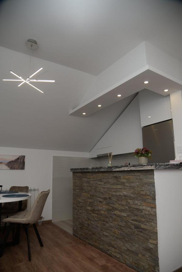 Lilien Apartment Airport Ledine Esterno foto