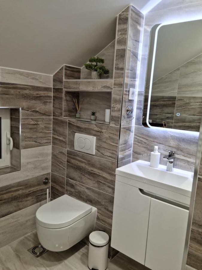Lilien Apartment Airport Ledine Esterno foto