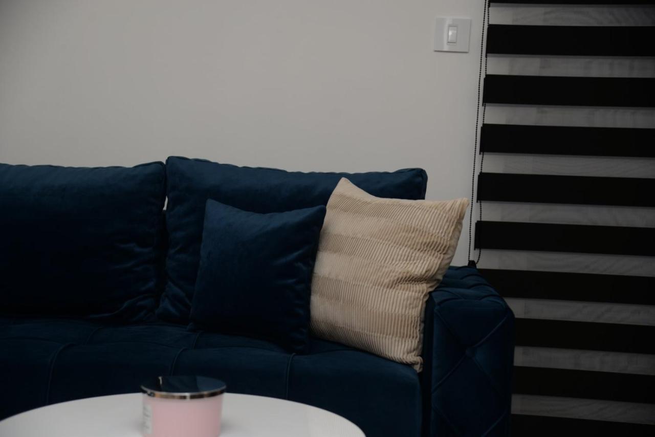 Lilien Apartment Airport Ledine Esterno foto