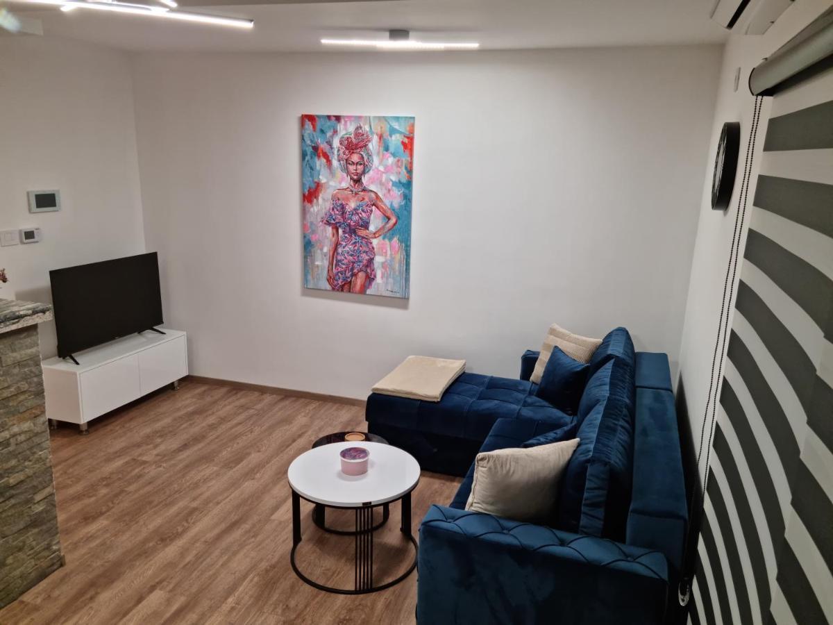Lilien Apartment Airport Ledine Esterno foto